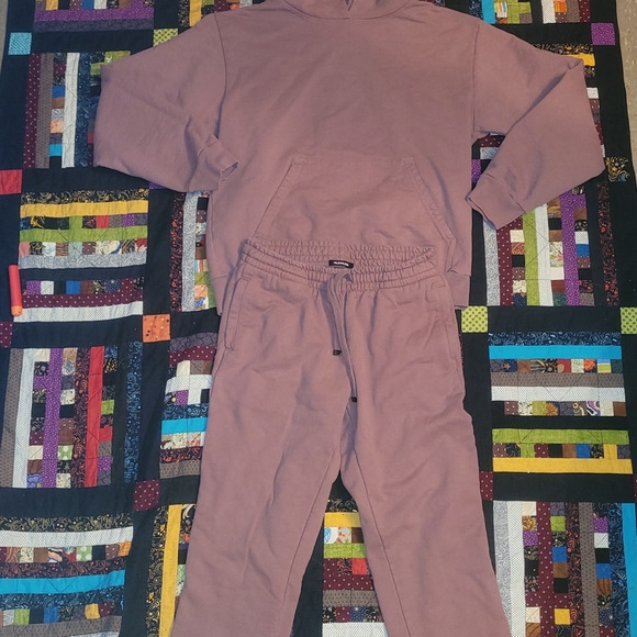Talentless Hoodie and Sweatpants Bundle - Picture 15 of 16